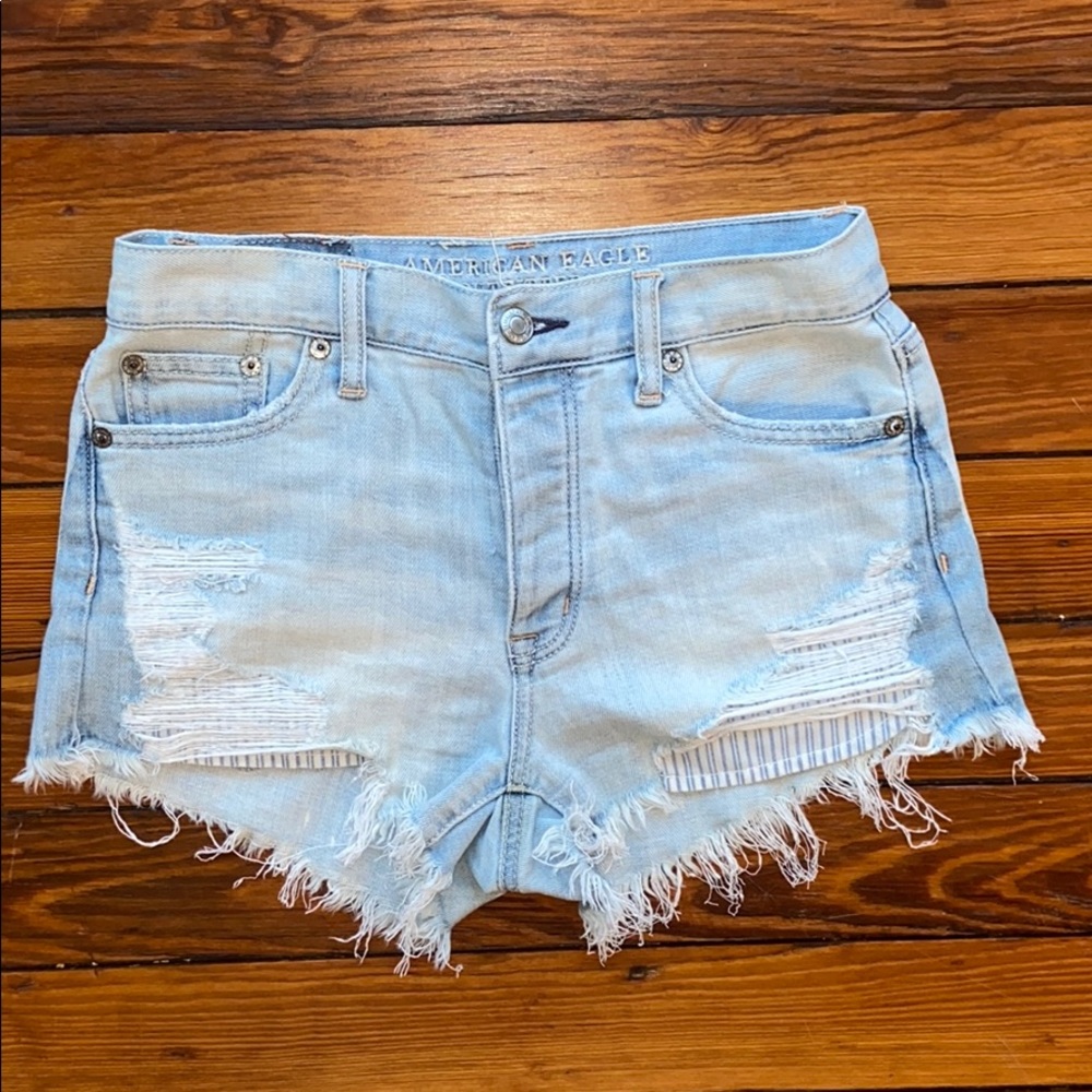 American eagle light wash jean shorts